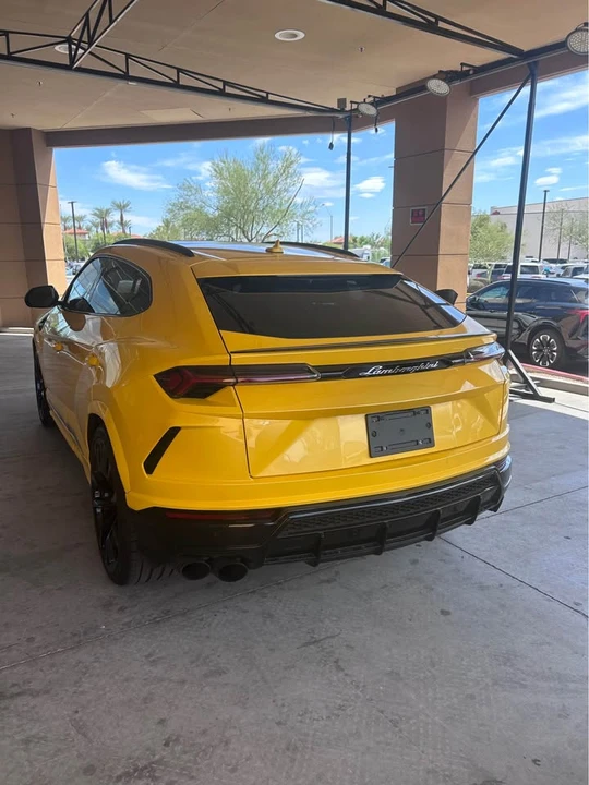 2021 Lamborghini Urus - Image 3 of 7