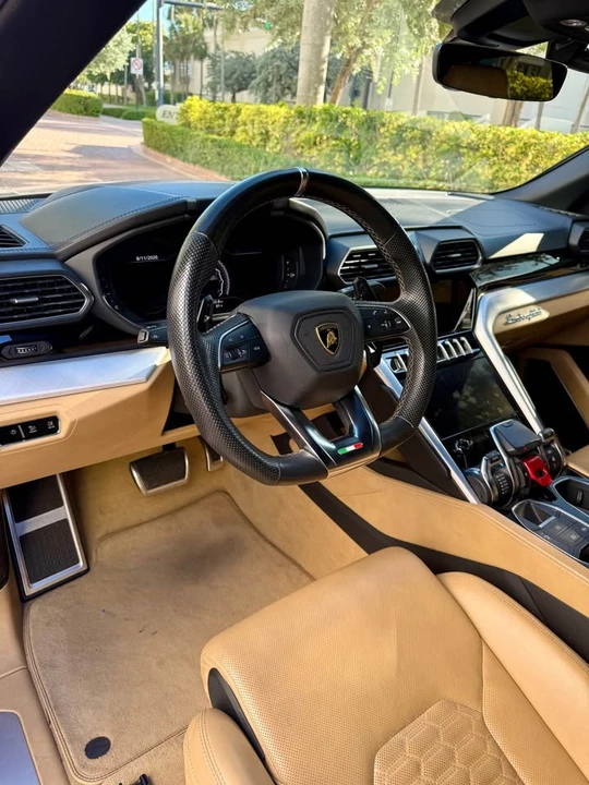 2021 Lamborghini Urus - Image 4 of 16