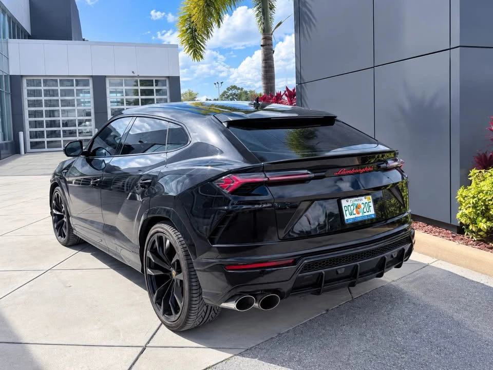 2021 Lamborghini Urus - Image 6 of 9