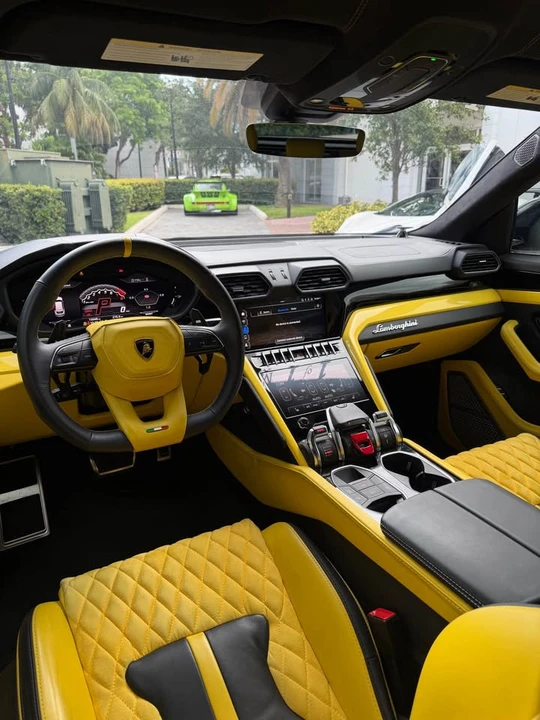 2021 Lamborghini Urus - Image 8 of 11