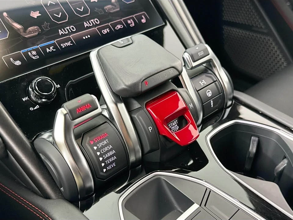 2021 Lamborghini Urus - Image 3 of 10