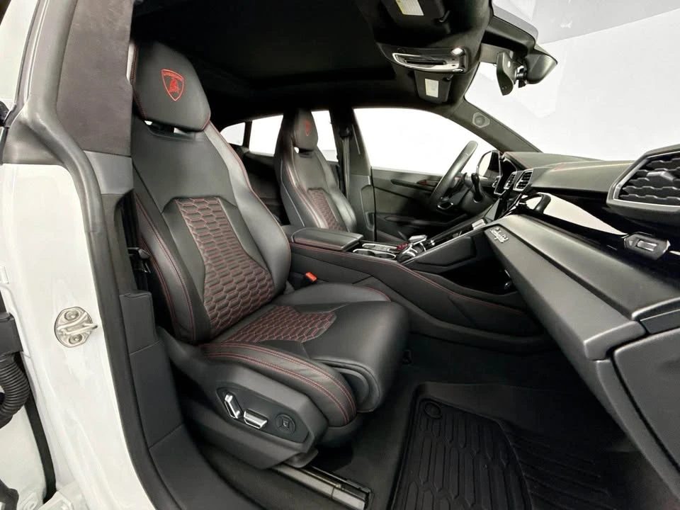 2021 Lamborghini Urus - Image 8 of 10