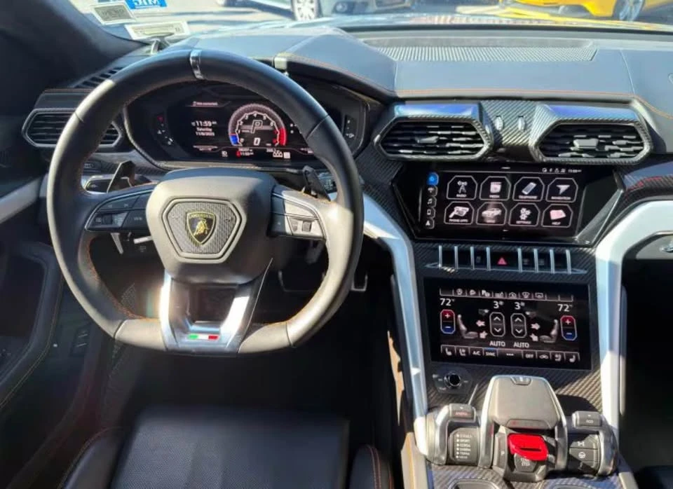 2021 Lamborghini Urus - Image 7 of 10