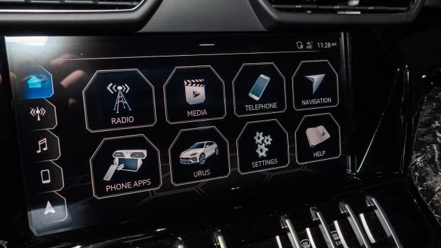 2021 Lamborghini Urus - Image 15 of 21