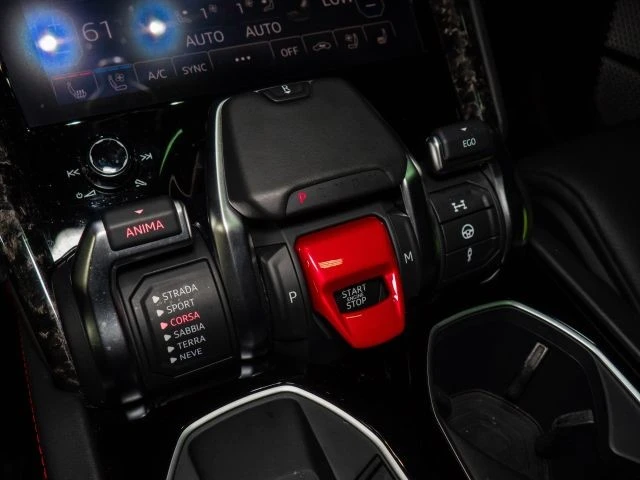 2021 Lamborghini Urus - Image 17 of 21