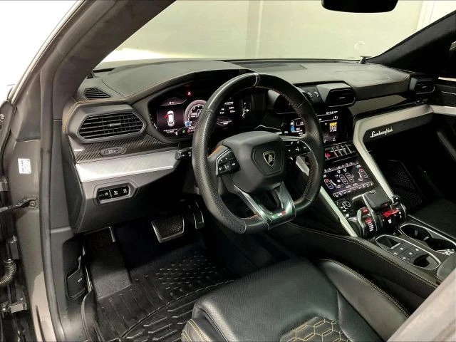 2021 Lamborghini Urus - Image 11 of 31