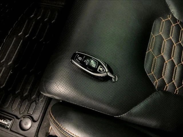 2021 Lamborghini Urus - Image 29 of 31