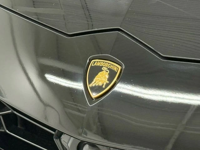 2021 Lamborghini Urus - Image 9 of 12