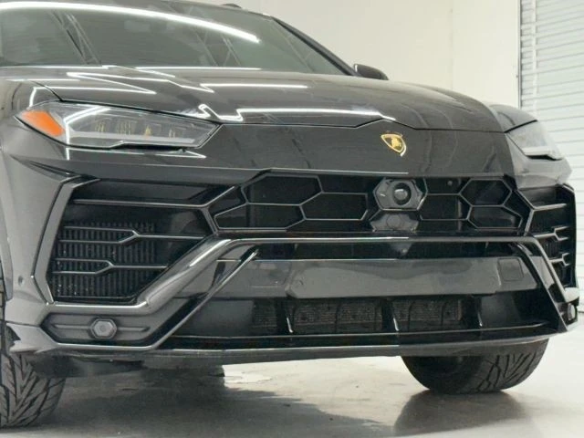 2021 Lamborghini Urus - Image 15 of 21