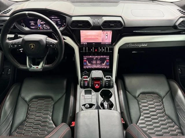 2021 Lamborghini Urus - Image 2 of 21