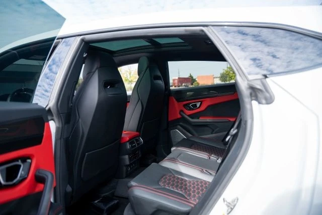 2021 Lamborghini Urus - Image 18 of 21