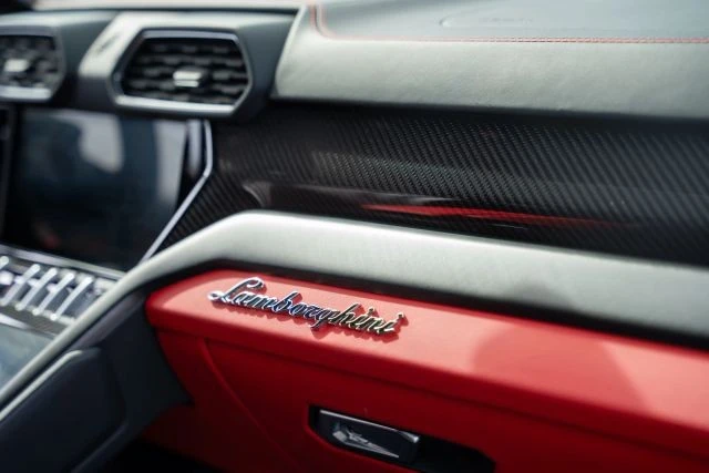 2021 Lamborghini Urus - Image 14 of 21
