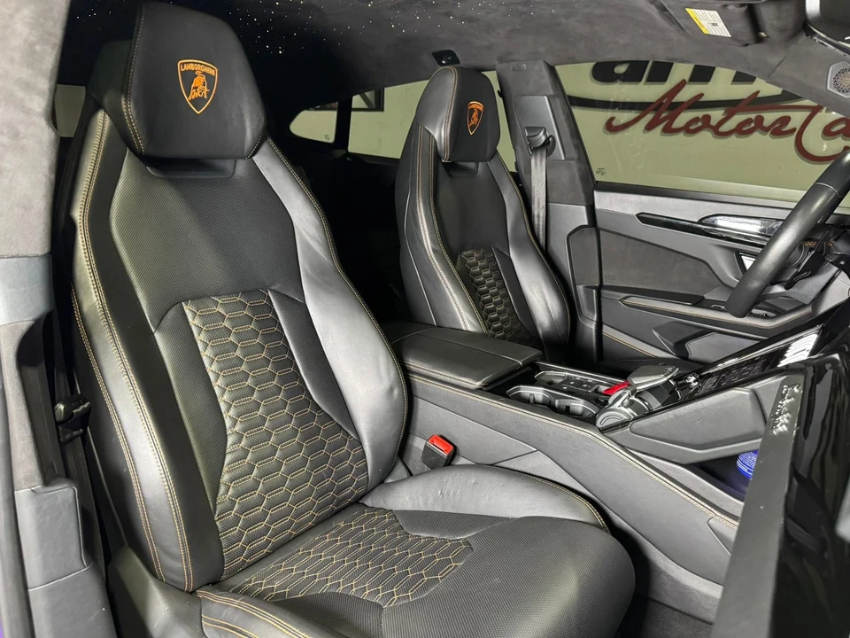 2021 Lamborghini Urus - Image 17 of 21