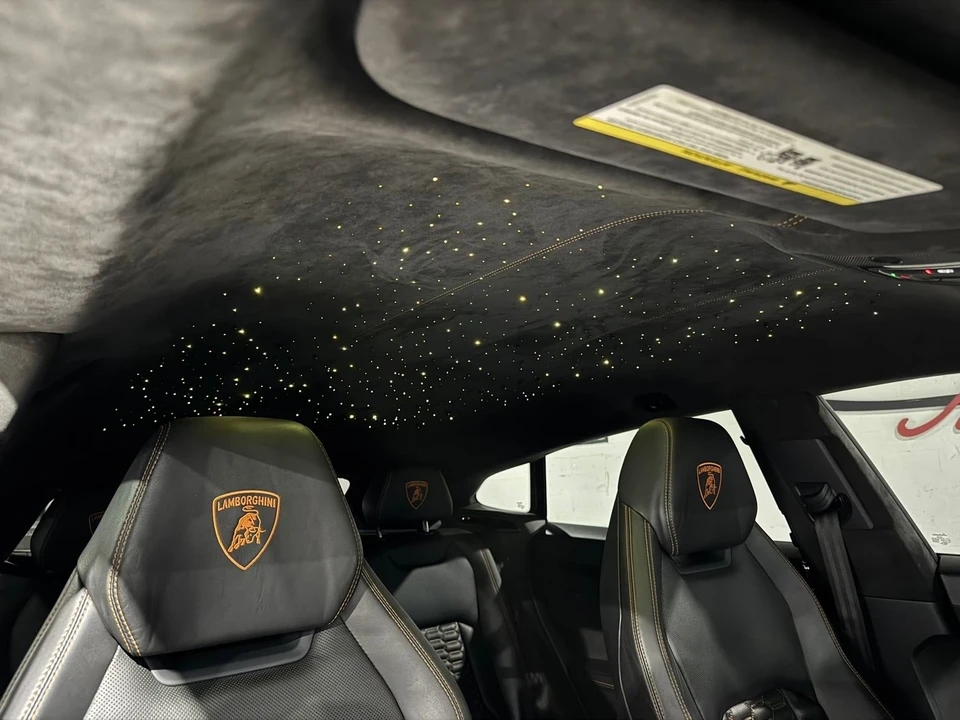 2021 Lamborghini Urus - Image 18 of 21