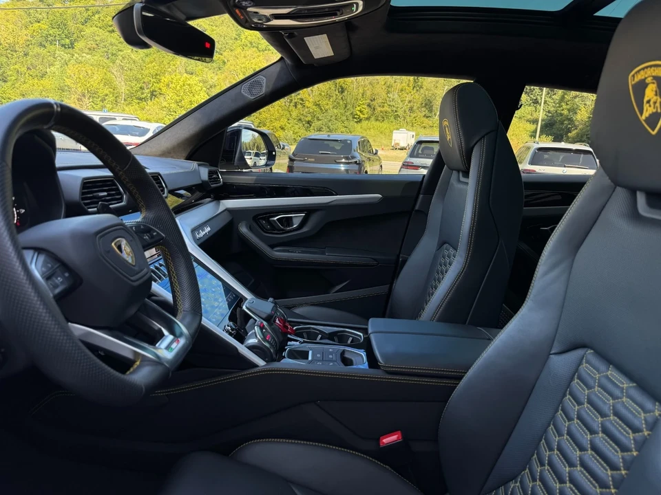 2021 Lamborghini Urus - Image 12 of 12