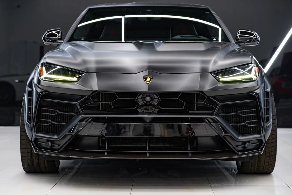 2021 Lamborghini Urus - Image 2 of 31