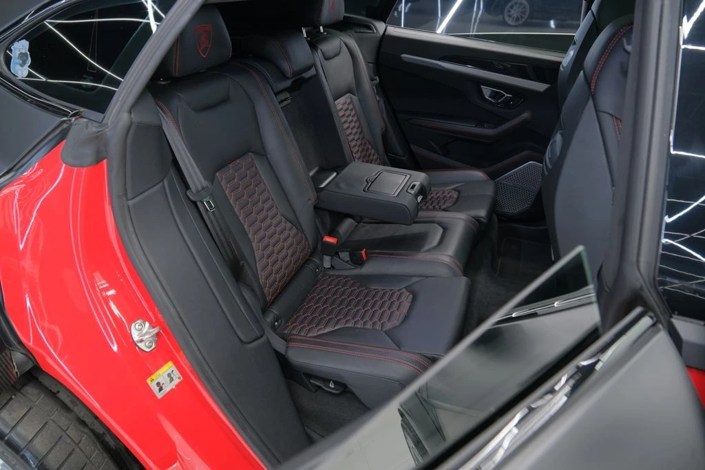 2021 Lamborghini Urus - Image 31 of 31