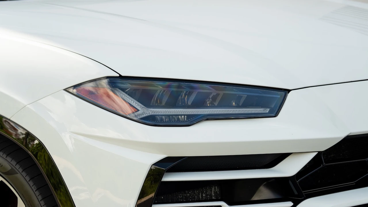 2021 Lamborghini Urus - Image 5 of 12