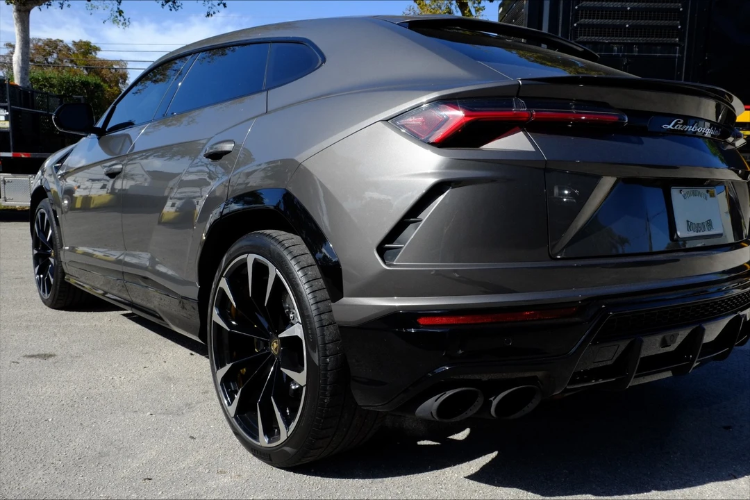 2021 Lamborghini Urus - Image 18 of 31