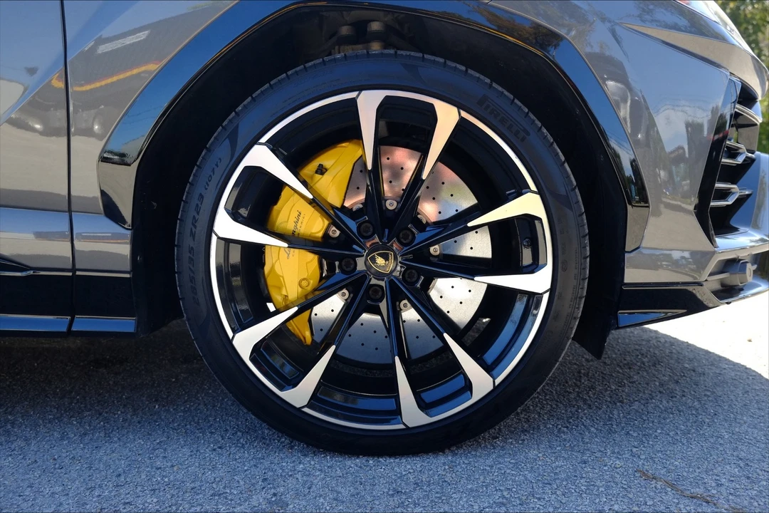 2021 Lamborghini Urus - Image 21 of 31