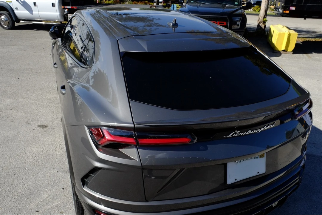 2021 Lamborghini Urus - Image 28 of 31