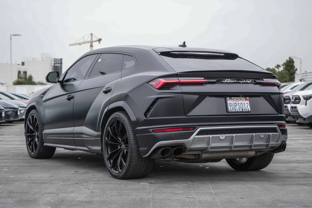 2021 Lamborghini Urus - Image 17 of 31