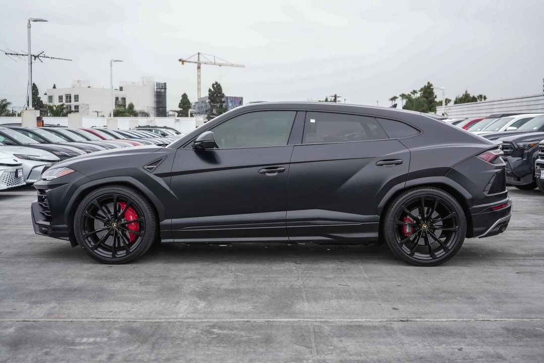 2021 Lamborghini Urus - Image 24 of 31