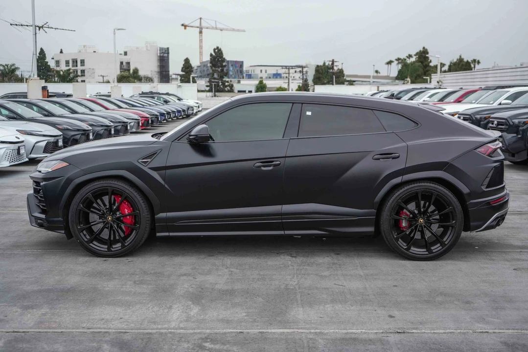 2021 Lamborghini Urus - Image 25 of 31
