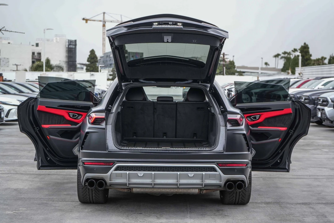 2021 Lamborghini Urus - Image 30 of 31