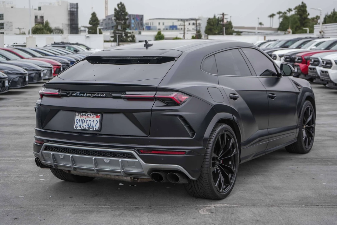 2021 Lamborghini Urus - Image 15 of 31
