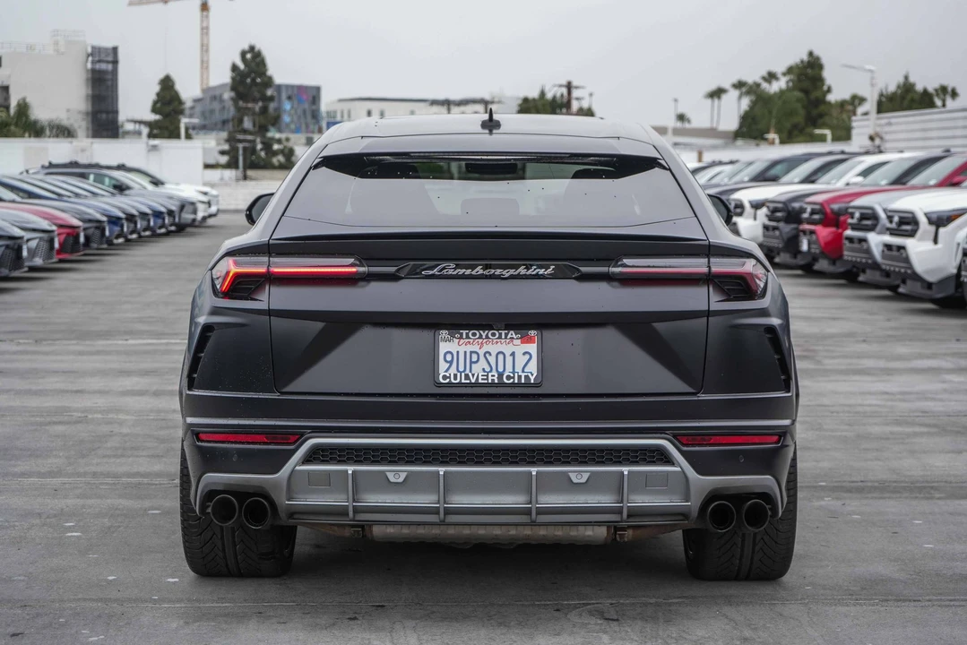 2021 Lamborghini Urus - Image 16 of 31