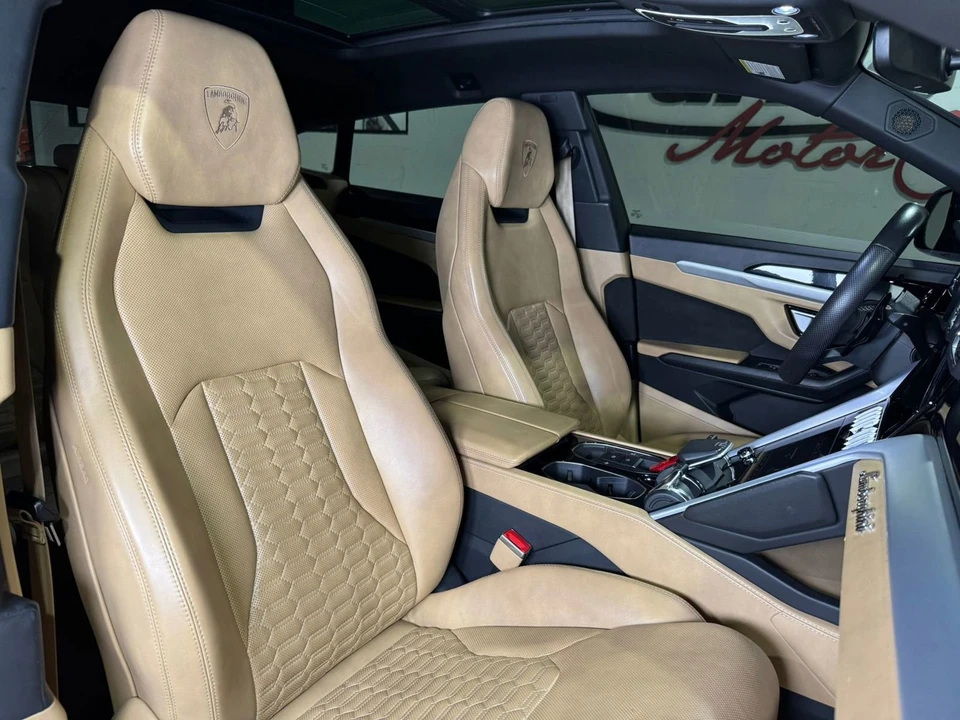 2021 Lamborghini Urus - Image 17 of 21