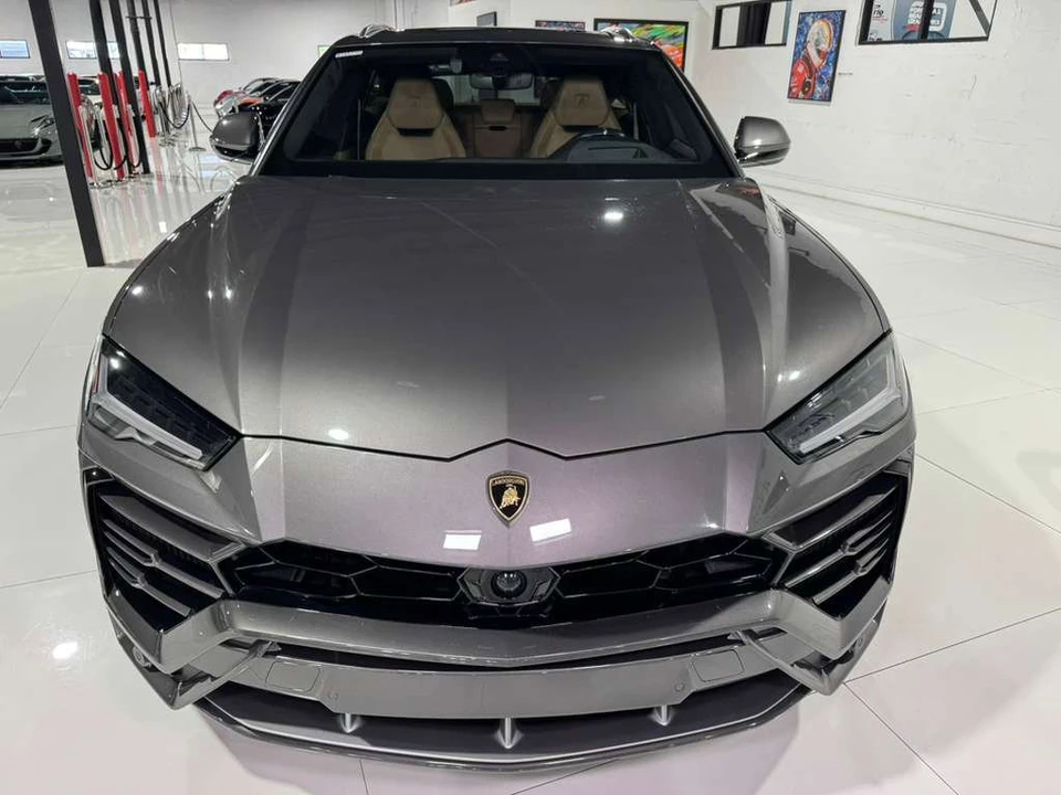 2021 Lamborghini Urus - Image 2 of 12