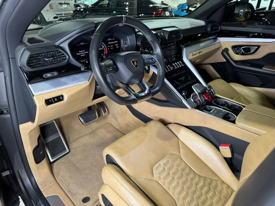 2021 Lamborghini Urus - Image 9 of 12
