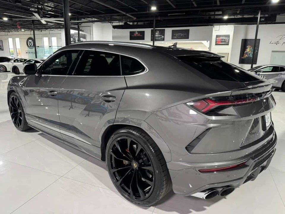 2021 Lamborghini Urus - Image 5 of 12