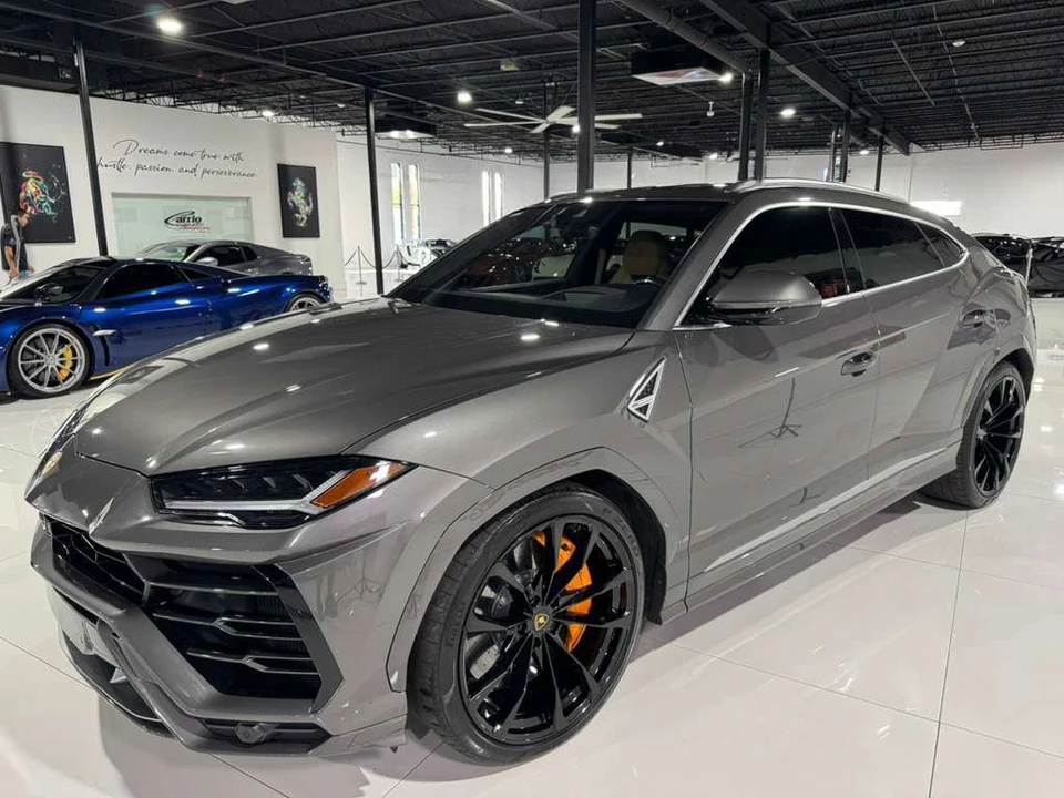 2021 Lamborghini Urus - Image 3 of 31
