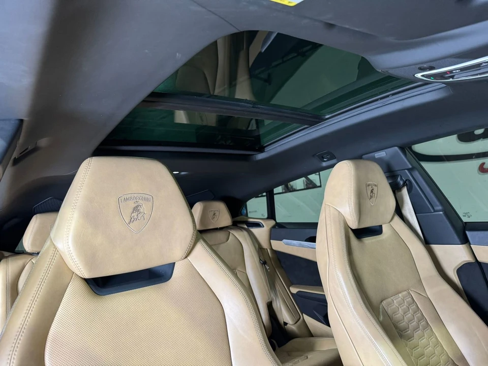 2021 Lamborghini Urus - Image 18 of 31