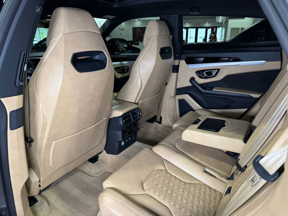 2021 Lamborghini Urus - Image 11 of 31