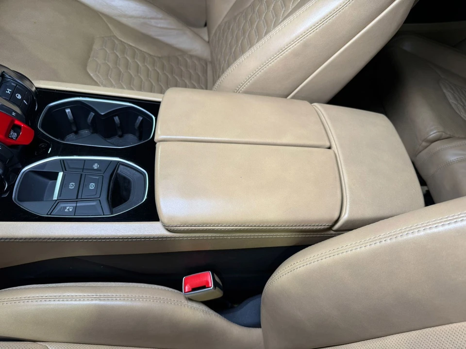 2021 Lamborghini Urus - Image 30 of 31