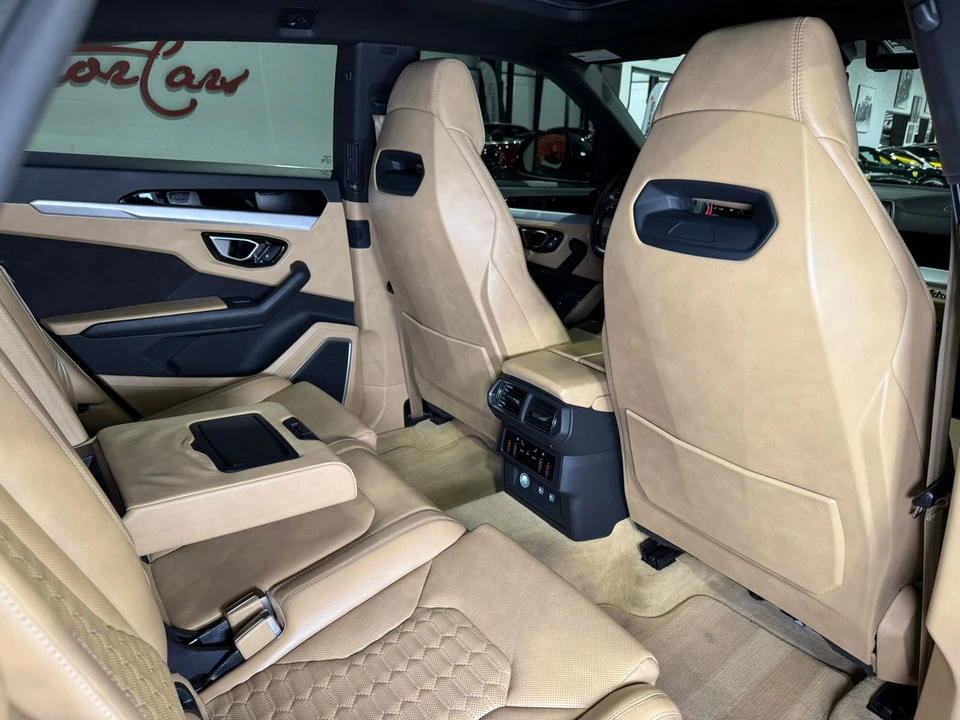 2021 Lamborghini Urus - Image 16 of 31