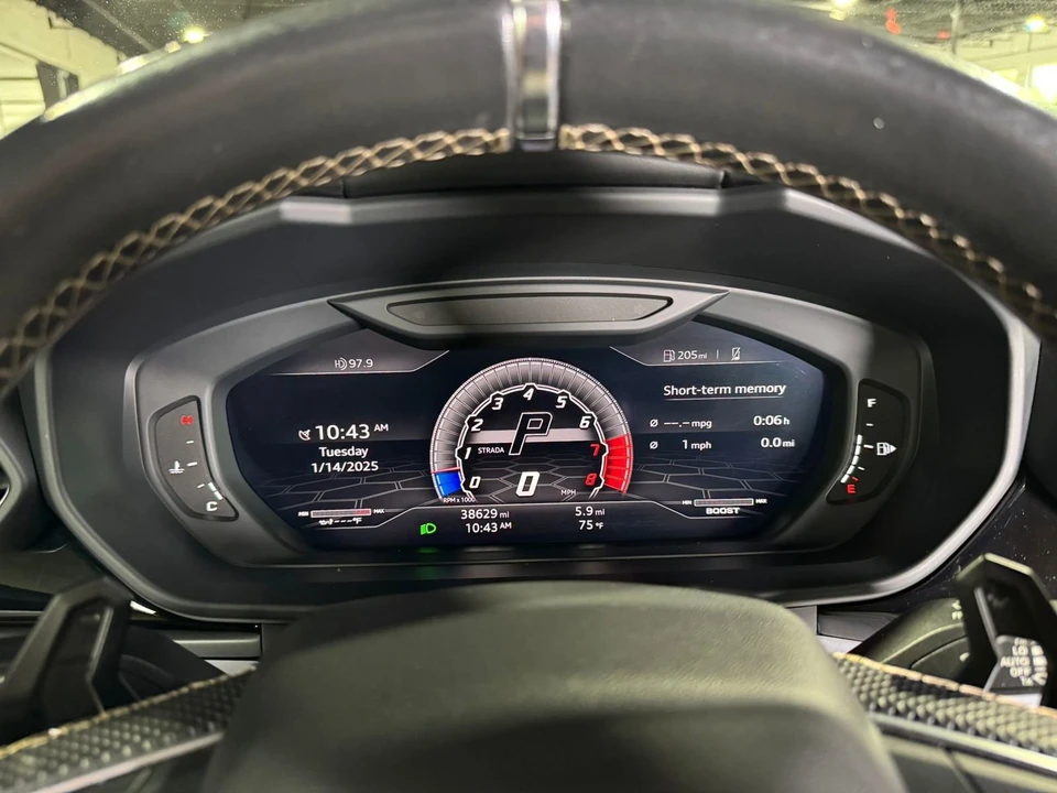2021 Lamborghini Urus - Image 20 of 21
