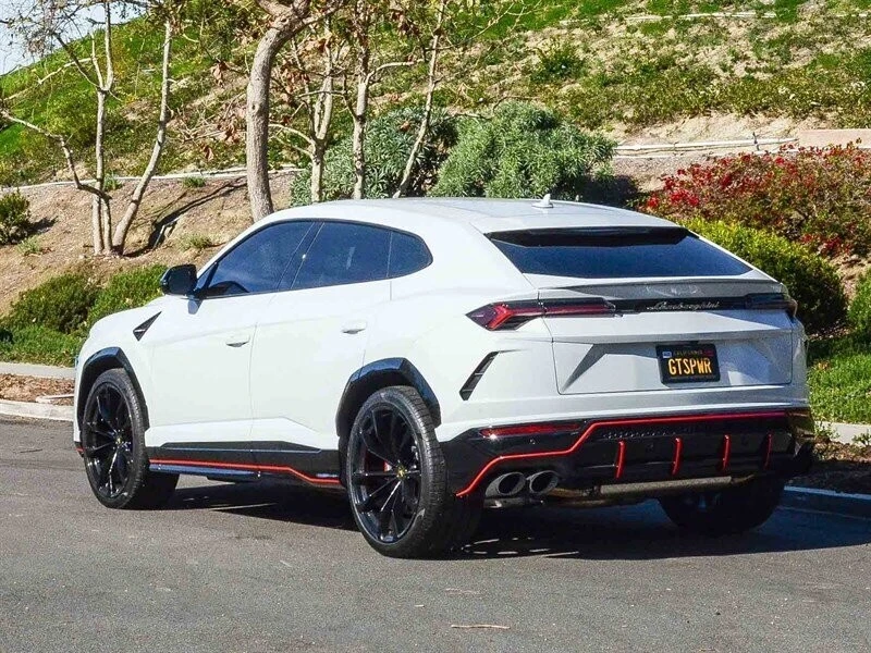 2021 Lamborghini Urus - Image 4 of 21