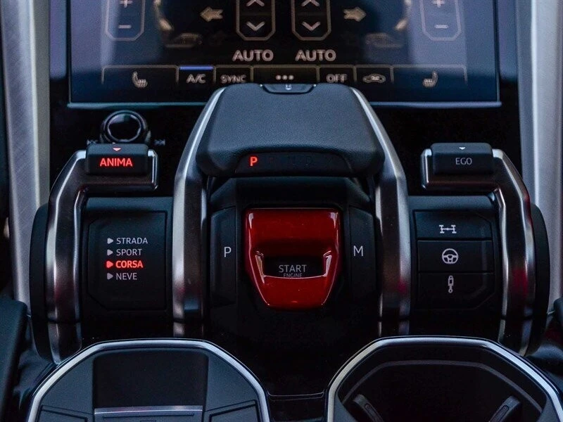 2021 Lamborghini Urus - Image 19 of 21