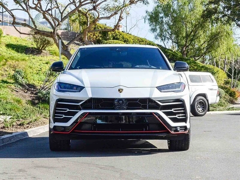 2021 Lamborghini Urus - Image 2 of 21