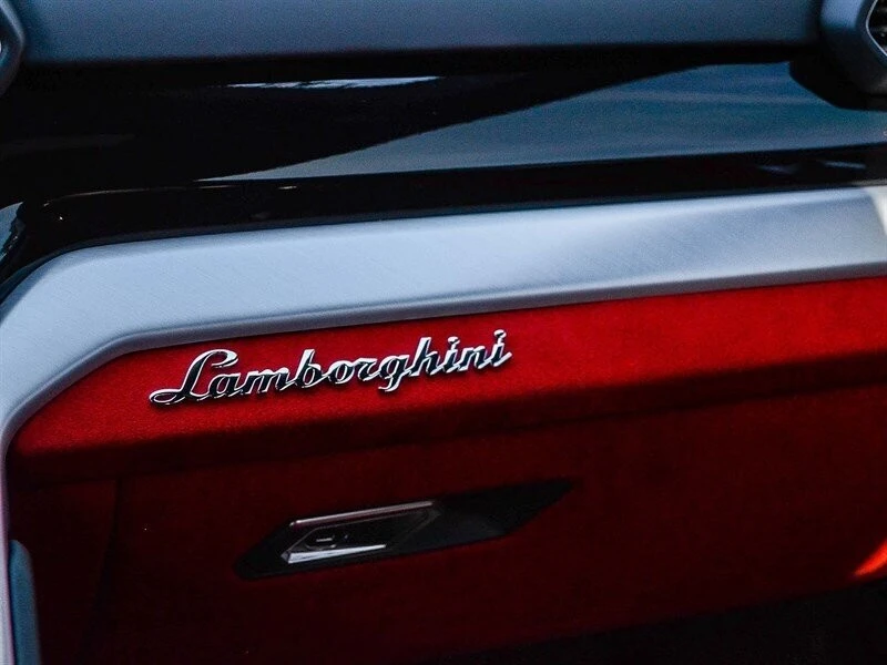 2021 Lamborghini Urus - Image 21 of 21