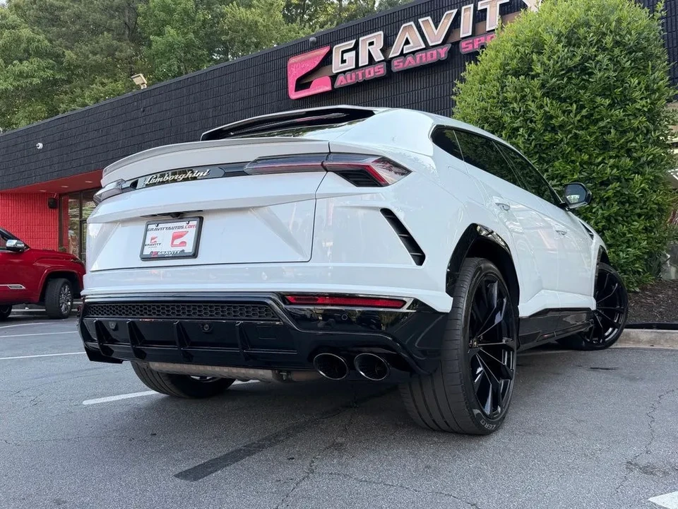 2021 Lamborghini Urus - Image 14 of 31