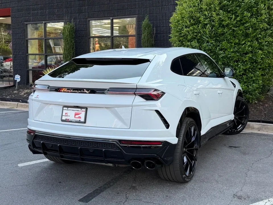 2021 Lamborghini Urus - Image 13 of 31
