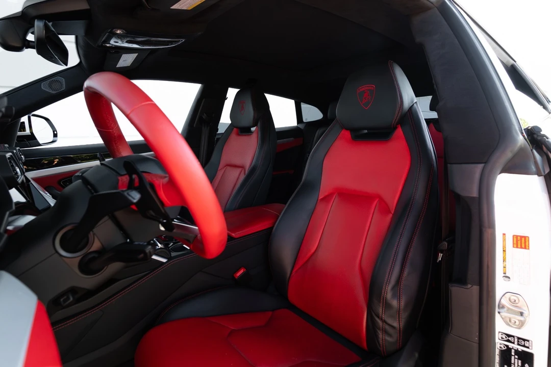 2021 Lamborghini Urus - Image 8 of 12