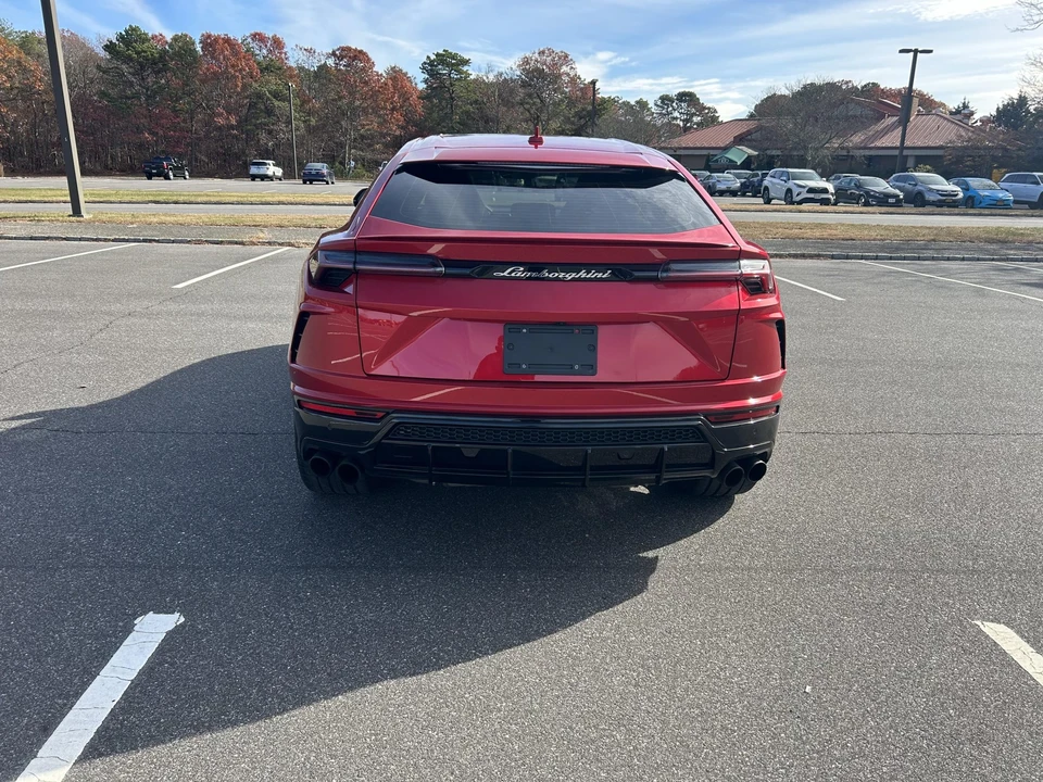 2021 Lamborghini Urus - Image 8 of 31
