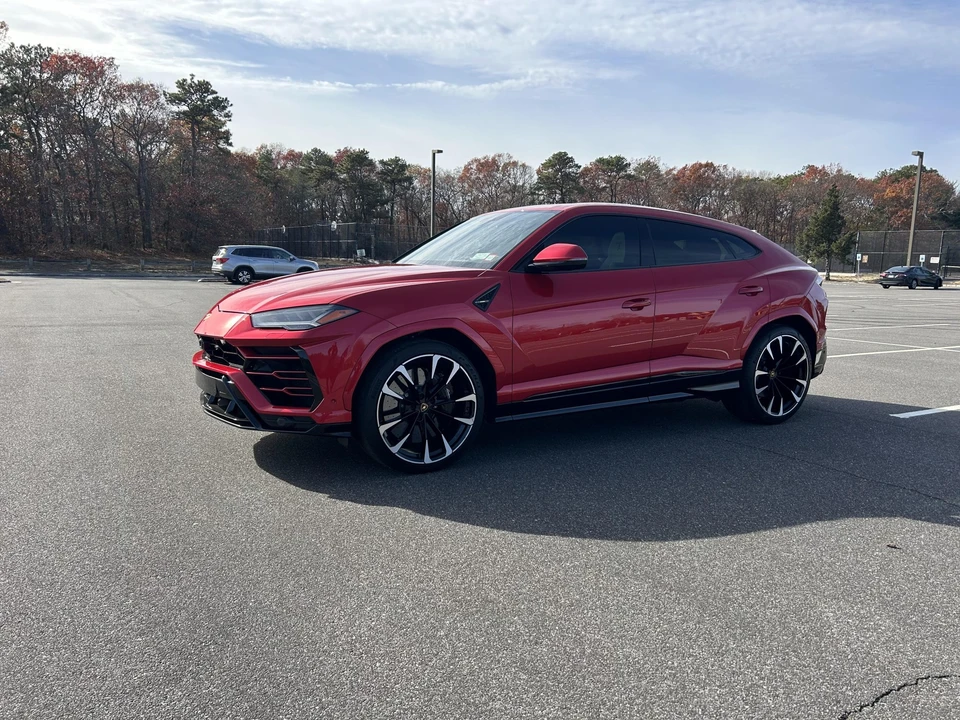 2021 Lamborghini Urus - Image 3 of 31